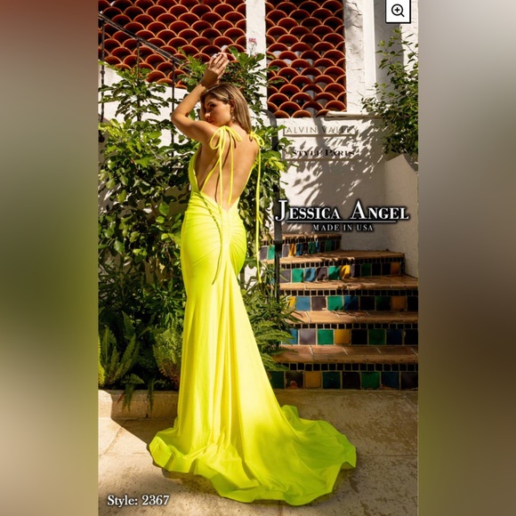 Jessica Angel gown
style 2367
Colour RUSTY OLIVE
Size XS - Picture 5 of 6